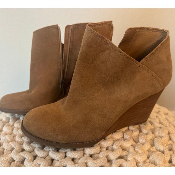 Lucky Brand Women's Yakeena Wedge Bootie-Size 8 - Picture 2 of 7